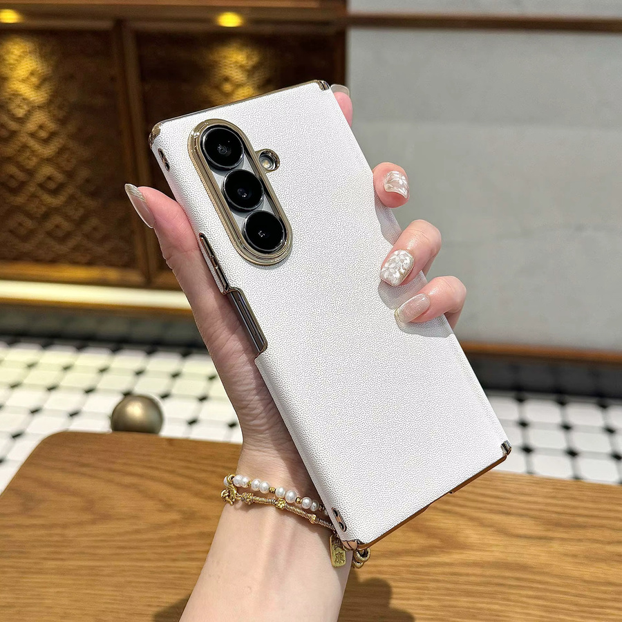 Yichmni MagSafe Hülle für Samsung Galaxy Z Fold 7 aus Kunstleder mit Doppelscharnier-Schutz und magnetischem kabellosem Laden in Weiß - Bild 2
