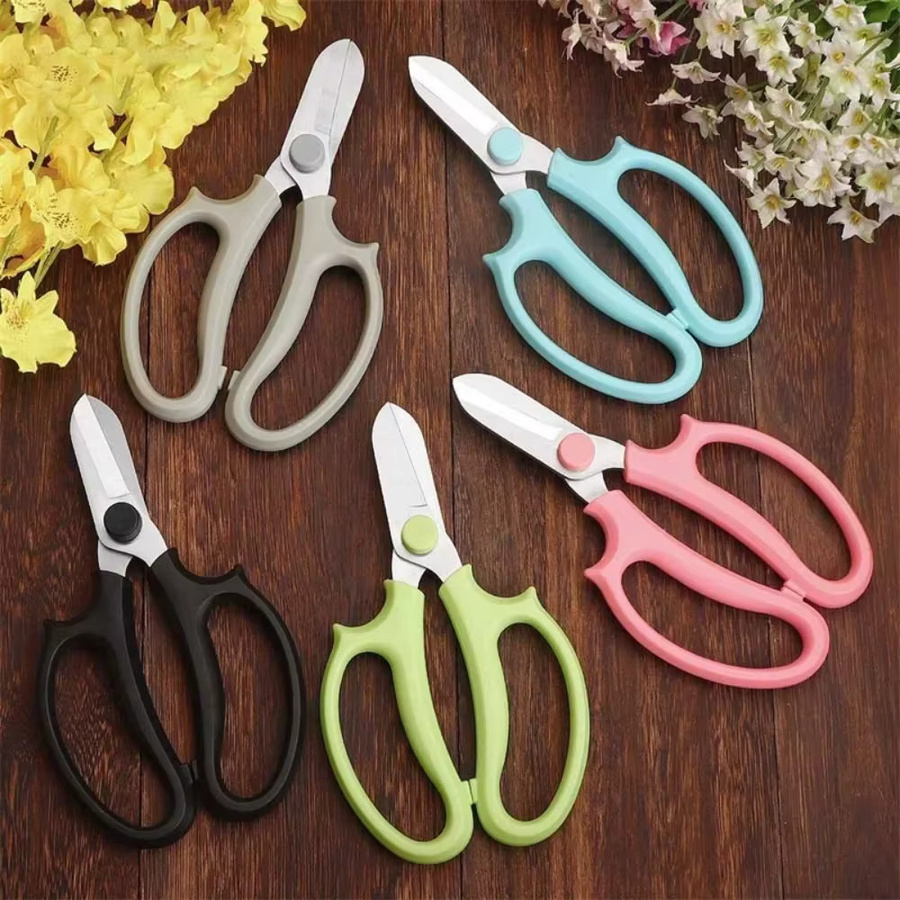 Professionelle Gartenschere von Skeyo als Blumenschere mit bequemerem Griff in Grün oder Pink - Bild 2