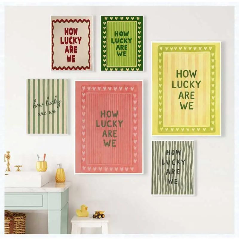 Leibert Art Decoration Wandbild Leinwand mit Herz-Streifen und Zitat Wie glücklich sind wir, Multicolor, Breite: 21 cm, Höhe: 30 cm - Bild 1