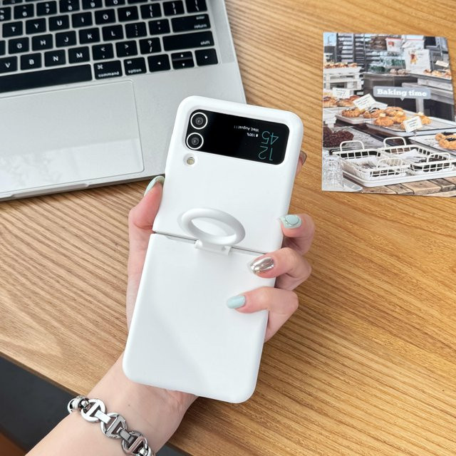 Stoßfeste Silikonhülle mit Haltering für Samsung Galaxy Z Flip 4 und Z Flip 3 in Bunt mit Matt-Effekt - Bild 1