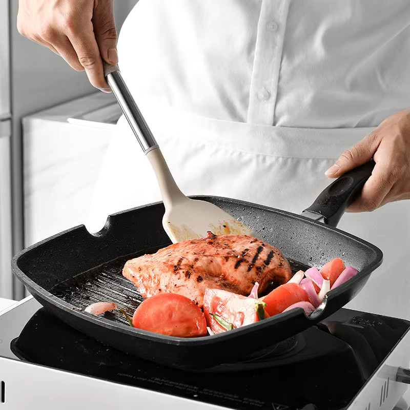 JAOER 13-teiliges Kochutensilien-Set aus Silikon mit Edelstahlgriff in Grau und Beige, kratzfestes Küchengeschirr-Set mit Spatel und Rührbesen - Bild 2