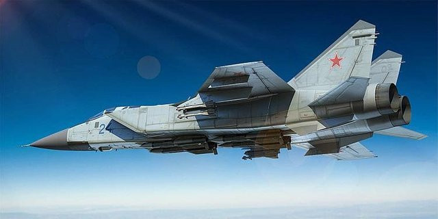 Trumpeter Russian MiG-31 Foxhound, Modell, 1:72, Grau - Bild 1