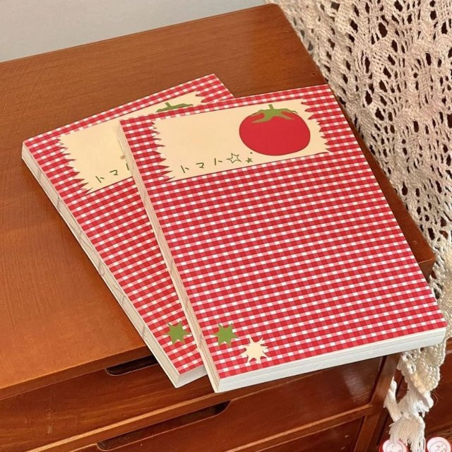 Notizbuch mit Tomaten-Design in Rot, 78 Seiten zum Schreiben, Zeichnen und Skizzieren - Bild 1