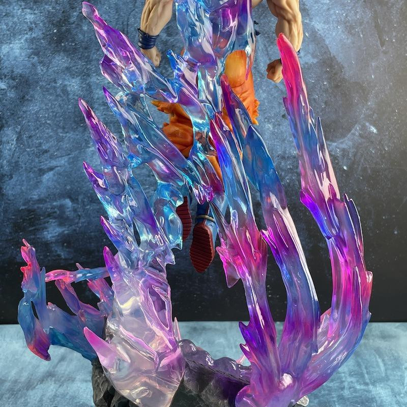 Fashnics Dragon Ball Anime Figur Son Goku Ultra Instinct Super Saiyan Statue aus PVC, Multicolor, Höhe: 25 cm - Bild 2