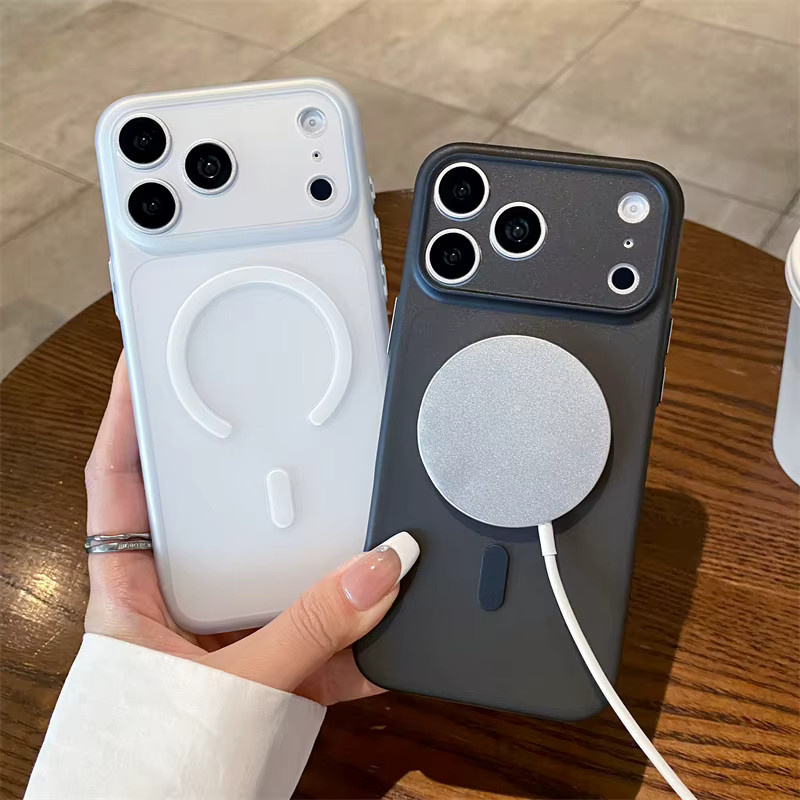 Ultradünne TPU-Schutzhülle für iPhone mit MagSafe Wireless Charging Unterstützung, transparent - Bild 1