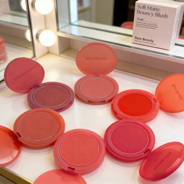 Rare Beauty Cream To Powder Matte Blush, Unisex - Bild 1