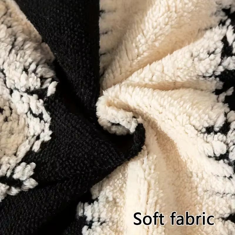 Böhmisches Jacquard-Sofahandtuch aus warmem Plüsch in Schwarz-Weiß gestreift - Bild 3