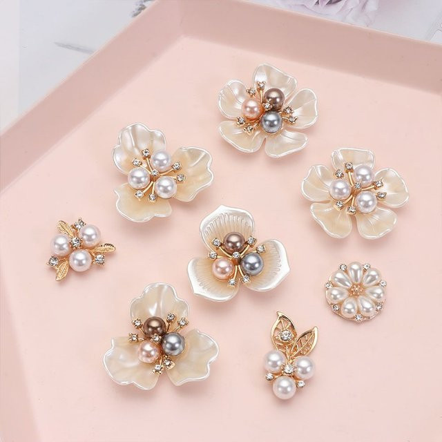 10 Stück Blumen Perle Strass Knöpfe in Weiß für DIY Handwerk und Kleidung Nähen - Bild 1