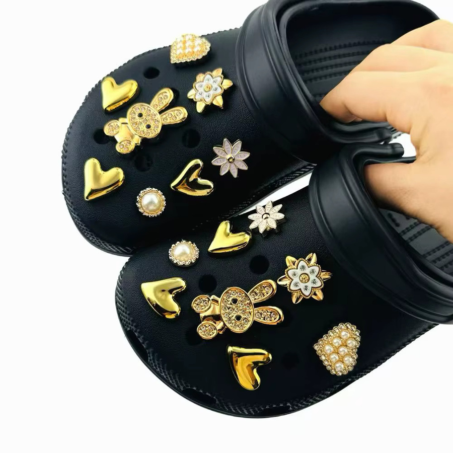 FHLDING Schuhcharms-Set, 16-teilig, goldene Diamant-Kaninchen-Perlen-Blumen - Bild 3