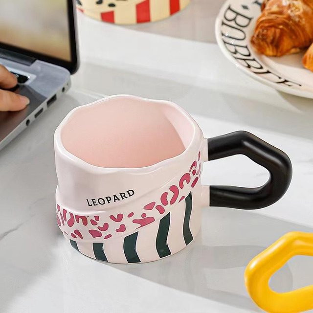 Kreative Keramiktasse mit Tierstruktur von Yiran Furniture in Multicolour, 350,5 ml - Bild 1