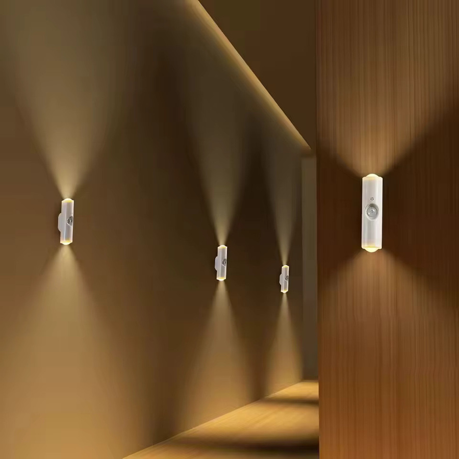 Szaoju Doppelkopf LED Nachtlicht mit Bewegungssensor und RGB Stimmungslicht, wiederaufladbare magnetische Wandlampe in Weiß und Multicolour für Treppenhaus, Schlafzimmer und Wohnzimmer - Bild 2