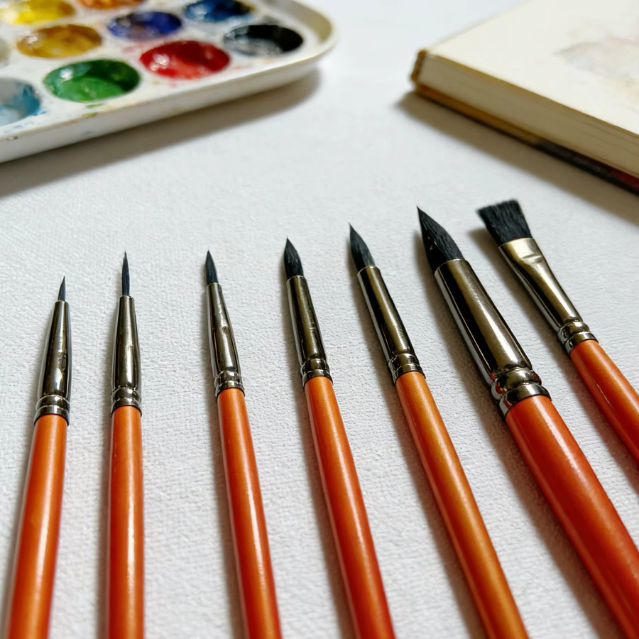 8-teiliges professionelles Künstler-Aquarellpinsel-Set mit braunem Holzgriff und schwarzer runder Spitze - Bild 4