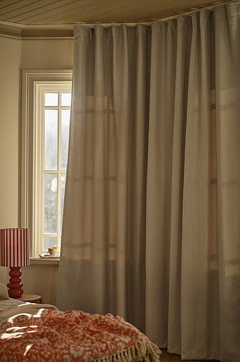 Jotex SHADOW Verdunkelungsvorhang extra breit, Beige oder Grau, Polyester - Bild 1