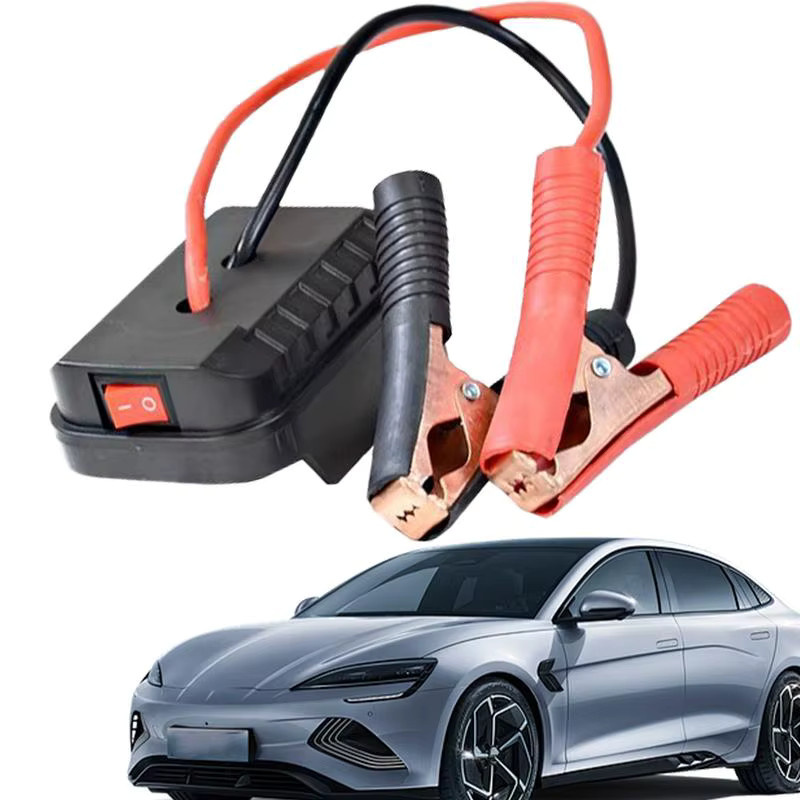 Tragbarer Kfz-Booster Makita Lithium-Ionen-Starthilfe mit USB-A und USB-C Schnellladefunktion in Schwarz - Bild 2