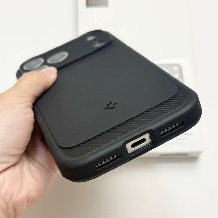 Spigen MagSafe Hülle mit Kameraschutz für iPhone 18 Pro Max, iPhone 17, iPhone 18 Pro und iPhone 17 Air, Schwarz, Matt - Bild 4