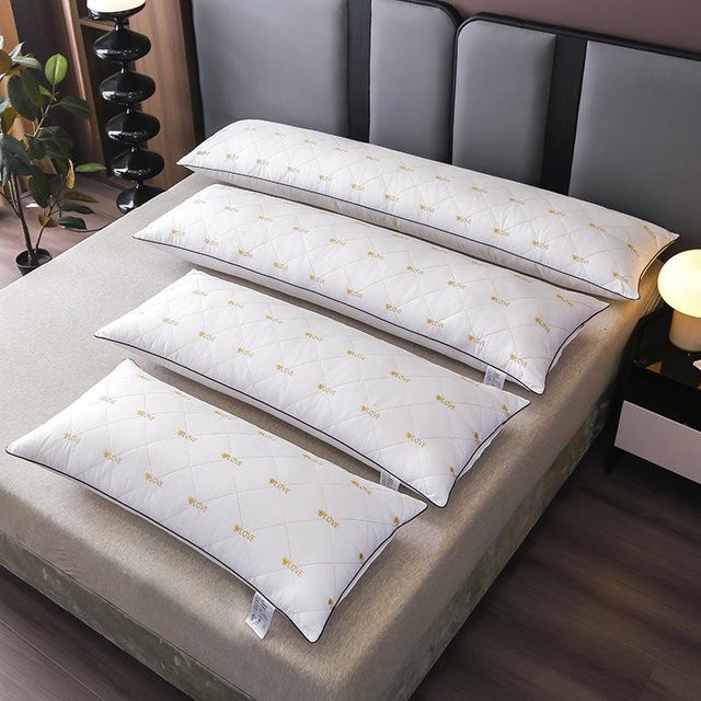 Yiran Furniture Kissenkern mit LOVE Stickerei, weiß, B/H: 100 x 48 cm - Bild 1