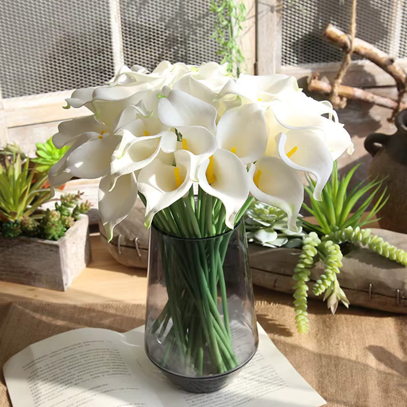 ZQNYCY Real Touch Calla Lilie Künstliche Blumen in Weiß für Hochzeitsstrauß und Tischdekoration, 5 oder 10 Stück - Bild 3