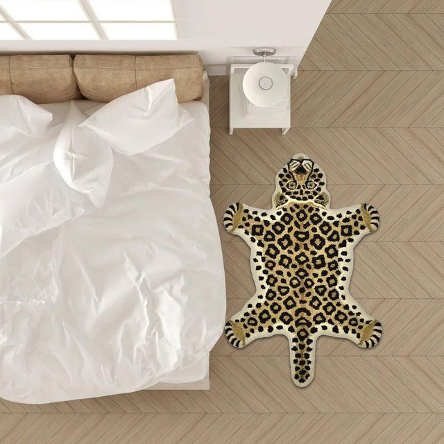 Weiche Fußmatte mit Leopardendruck von Lodestar in Beige, rutschfest und waschbar, B/T: 80 x 50 cm - Bild 1