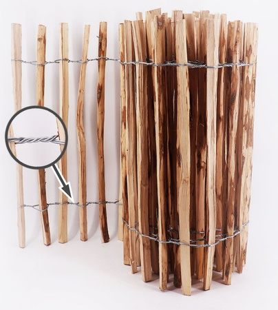 Aquagart Staketenzaun Komplettset aus Holz in Braun, 5m Länge, Höhe: 50 cm, mit 5 Holzpfosten (Höhe: 105 cm) und Krampen, Lattenabstand 4-6 cm
