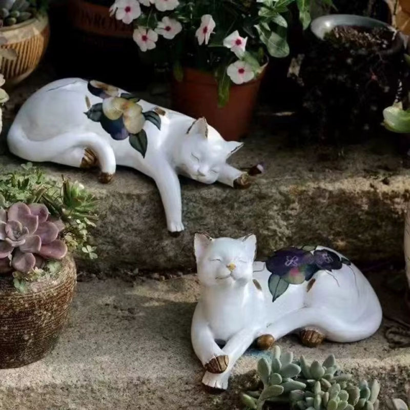 Schlafende Katze Gartenstatue aus Kunstharz in Weiß für deine Außen-Dekoration - Bild 3