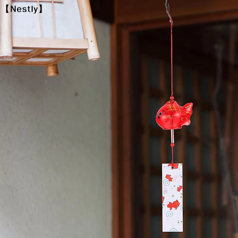 Furin Glas-Glockenspiel Goldfisch in Rot als dekoratives Gartenornament zum Aufhängen - Bild 3