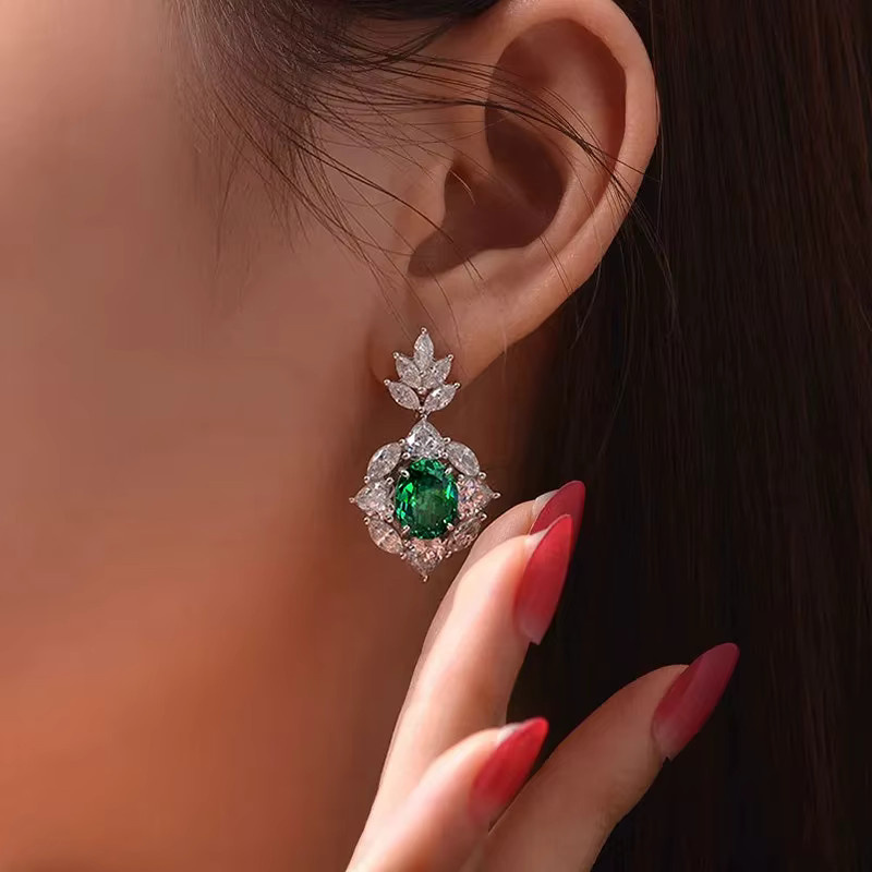 Huitan Bling Bling Ohrringe, Silber, Zirkonia, Damen - Bild 3