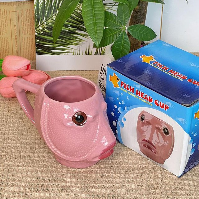 Kreative Keramiktasse mit lustigem Grünkopf-Fisch Design in Grün und Pink für Erwachsene und Kinder - Bild 1