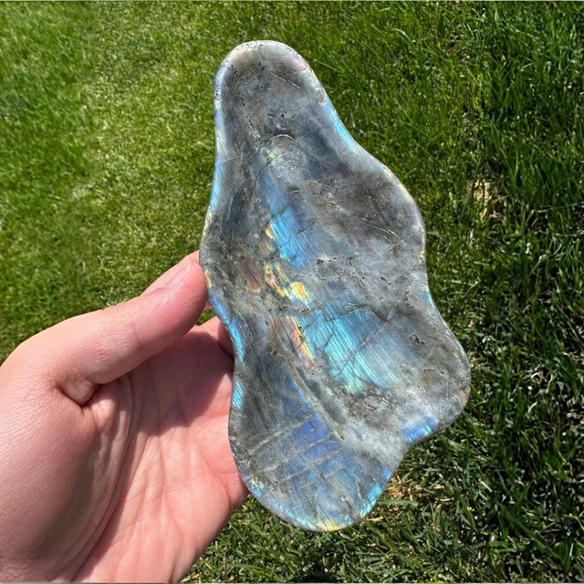 CrystalHola Labradorit Wolkenschale handgeschnitzter Quarzkristall in Mehrfarbig als natürliche Mineralprobe zur Dekoration - Bild 1