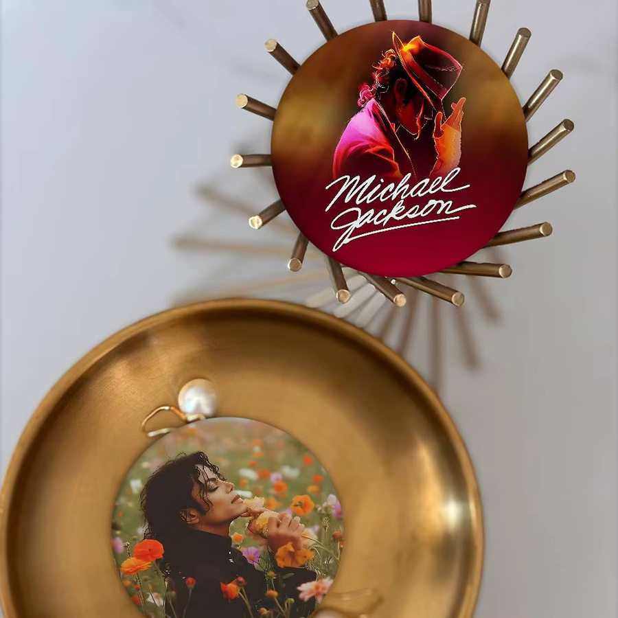 52TOYS Brosche Michael Jackson, Runde Anstecknadel, Weißblech - Bild 3