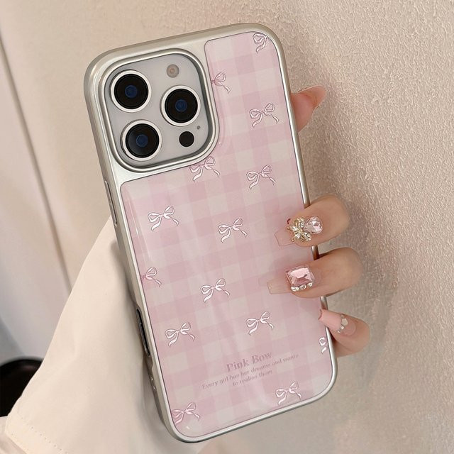 Fashion Drop Handyhülle mit Schleife und rosa Karomuster für iPhone 16 15 14 13 12 Pro Max in Pink mit silbernem Rand - Bild 1