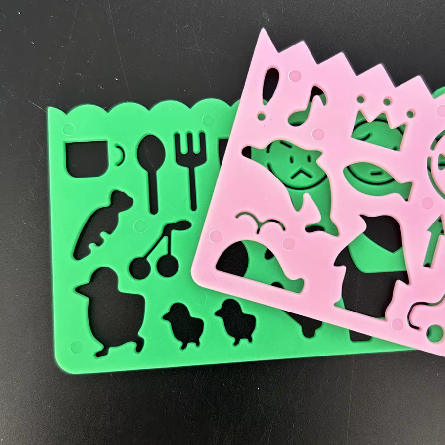 4er-Set Multifunktionale Hohl-Lineale mit Figuren als DIY-Zeichenwerkzeug und Schablonen für Tagebuch und Schule in Mehrfarbig - Bild 2