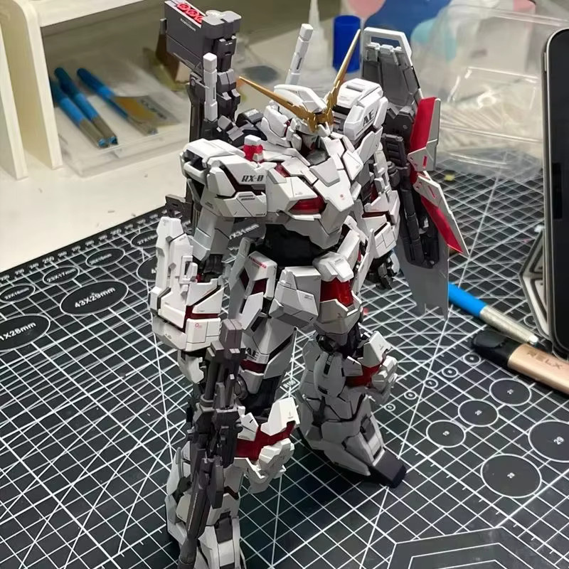 TAKARA TOMY Gundam Rx-0 Unicorn Destruction Mode, Actionfiguren, 1/144 - Bild 3
