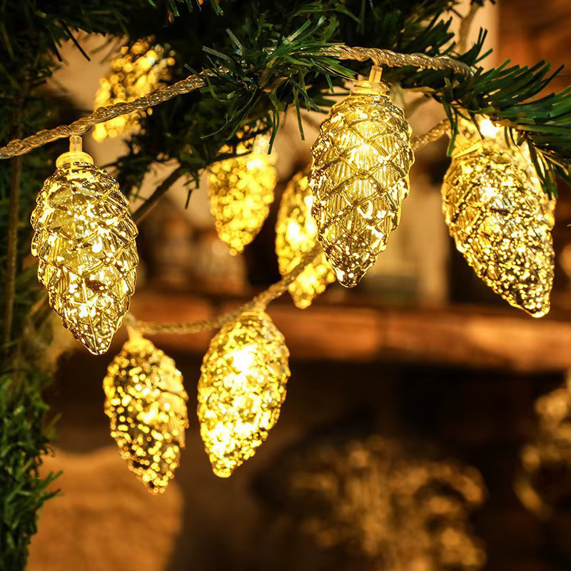 LED Weihnachts-Lichterkette mit 10 Lichtern in Form von Tannenzapfen, warmweiß, Gold und Silber, Länge: 1,5 m - Bild 3