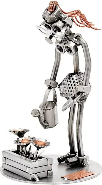 Schraubenmännchen Gärtnerin von Hinz & Kunst aus Metall in Grau - Bild 1