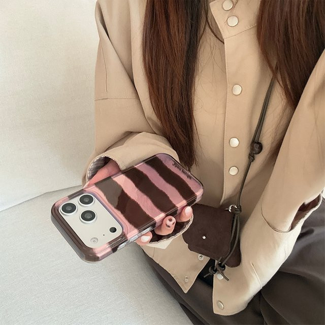 Koreanische Handyhülle im Ins-Stil mit rosa und braunem Streifenmuster für iPhone 17, iPhone 17 Pro und iPhone 17 Pro Max - Bild 1