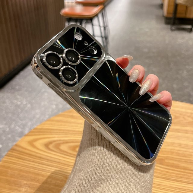 Stoßfeste iPhone Schutzhülle mit Laser-Aurora CD-Muster und Glas-Kameralinsenschutz für Apple iPhone 13 14 15 16 17 Pro Max in Schwarz - Bild 1