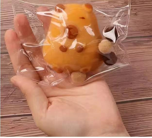 Yiran toy Capybara Squishy, Spielzeug, Langsamer Rückprall, Braunbär - Bild 1