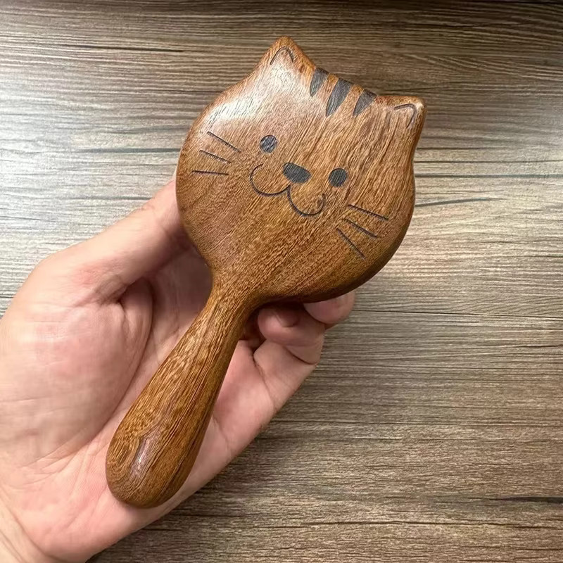 Massagebürste aus Sandelholz, Katzenform, Unisex - Bild 5
