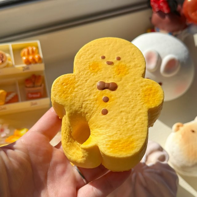 Niedliches Kawaii Squishy Stressabbau-Spielzeug aus weichem PU als Dekofigur für Lebkuchenmann, Kaninchen oder Bär - Bild 1