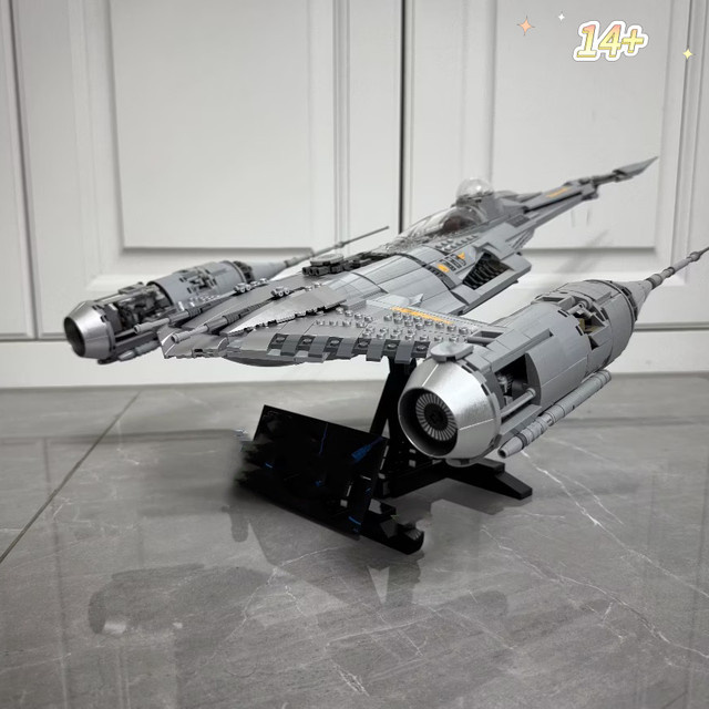 Hot Toys Star Interstellar Conflict N-1 Starfighter, Raumschiff-Baumodell, 1809 Teile, ab 14 Jahren - Bild 1
