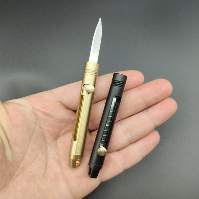 Mini Teleskop-Messer aus Messing in Gold als tragbares Outdoor-Taschenmesser und Schlüsselanhänger - Bild 1