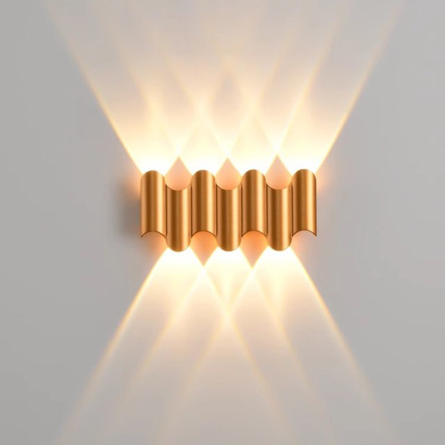 Feiyunlux Moderne Außenwandleuchte aus Aluminium in Schwarz und Gold/Messing mit Up-and-Down-Lichtfunktion - Bild 1
