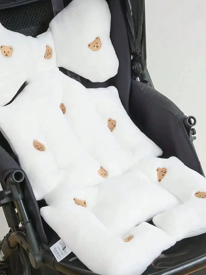 Baby Plus Samtkissen mit Stickerei für Kinderwagen in Weiß, maschinenwaschbar und für alle vier Jahreszeiten geeignet - Bild 2
