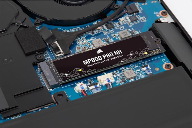 Corsair MP600 PRO NH M.2 NVMe SSD 4 TB Schwarz - Bild 2