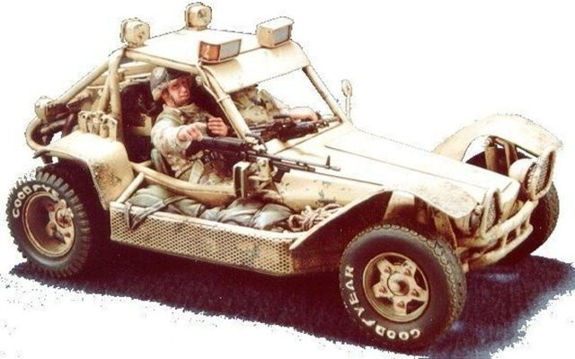 Hobby Fan Delta Forces Desert Storm FAV, mit 2 Figuren - Bild 1