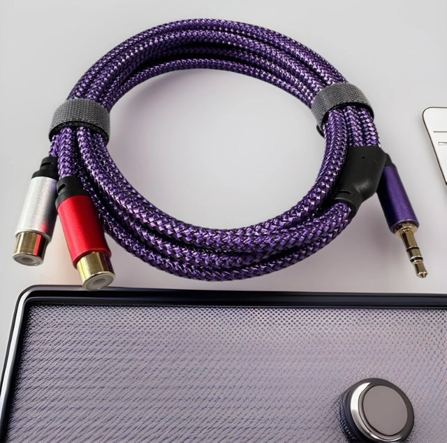 3,5 mm Klinke auf Doppel-RCA Audiokabel als Y-Splitter für Verstärker und HIFI-Audioanschlüsse - Bild 1