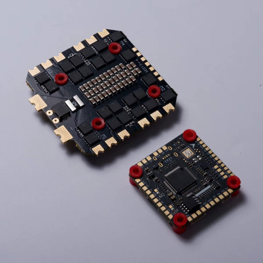 FlyWarp F722 Flight Controller Stack mit 80/100A 4in1 ESC und ICM42688P Gyro in Schwarz, 30,5 x 30,5 mm, für Betaflight iNAV FPV Racing Drones 6-8S - Bild 1