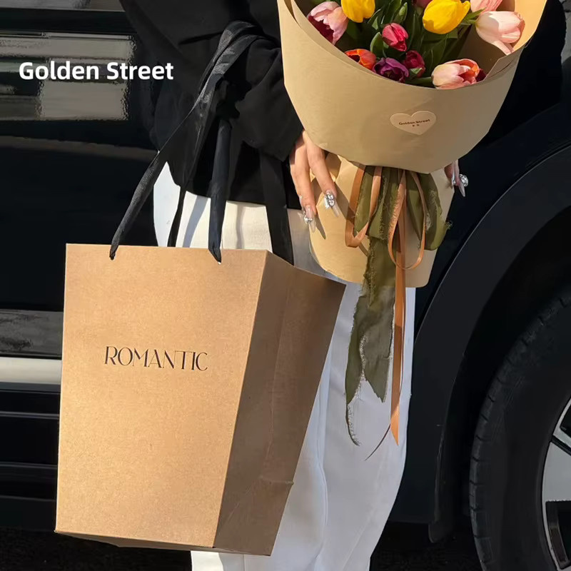 Braune Kraftpapier-Geschenktüte für Blumensträuße und Präsente - Bild 3