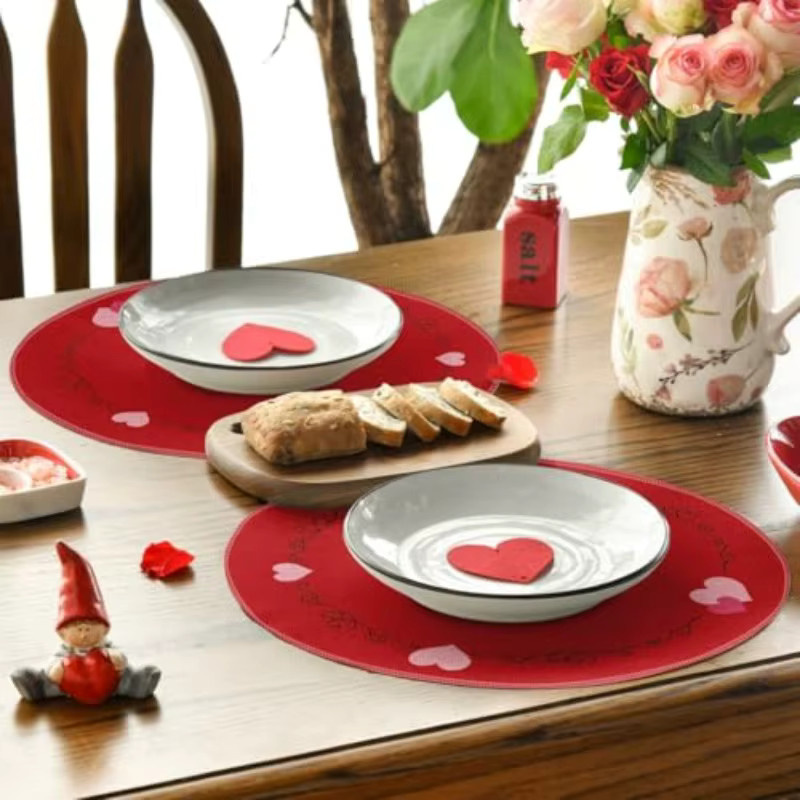 VIKAMA Runde Liebesmatte für Valentinstag in Rot zur Tischdekoration - Bild 2
