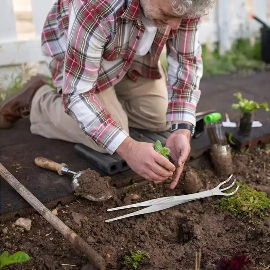 2-in-1 Wurzelrechen aus Edelstahl 304 mit Bonsai-Pinzette und ergonomischem Griff in Silber für Sukkulenten und Gartenarbeit - Bild 2